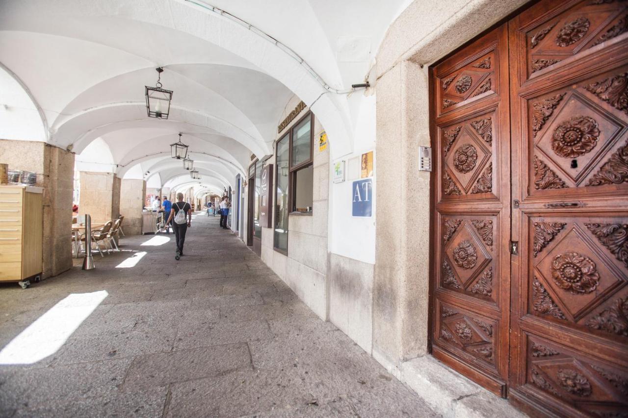 Apartamentos Soho Boutique Plaza Mayor Caceres Exterior photo